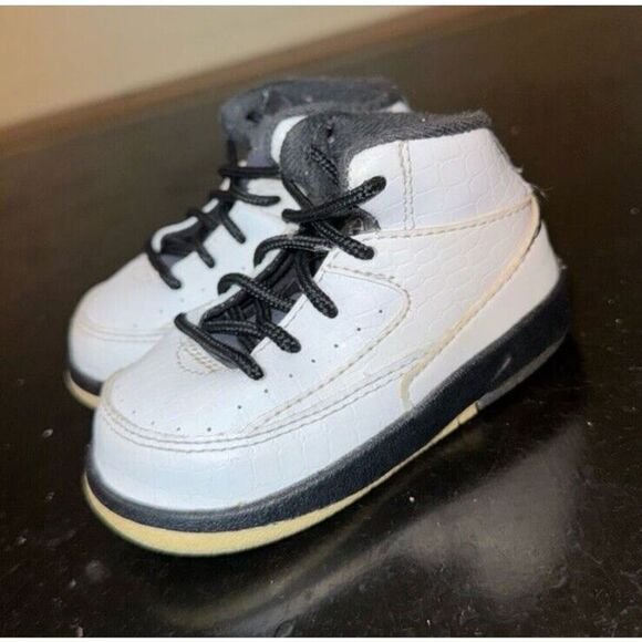 Nike Air Jordan 2 Retro Wings White Black 820222-103 Toddler Td Size 3C - Picture 3 of 5
